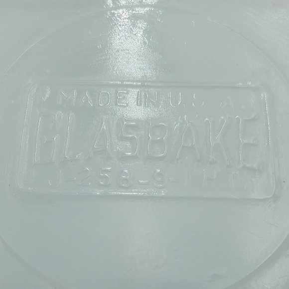Glasbake White Milk Glass Gold Snowflakes Refrigerator Dish 1 Pint J-258-9 1Pt - Picture 8 of 8